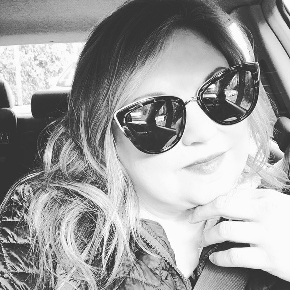 Meet your Posher, Rene - Picture 2 of 11